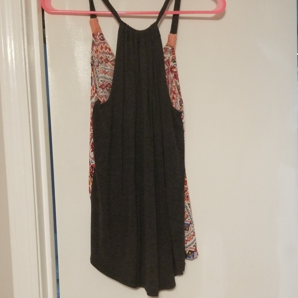 Tanktop - Picture 2 of 2